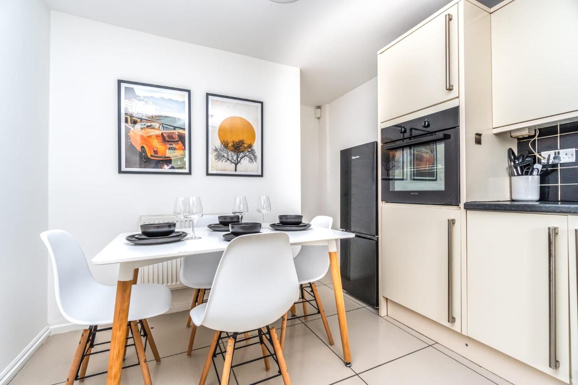Cosy Guest House In Whitechapel London Exterior photo